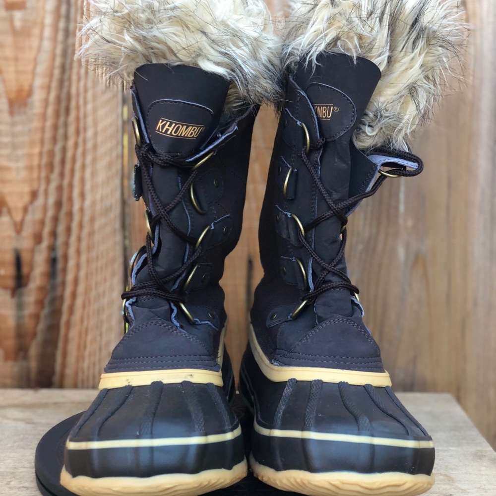 Khombu Izzie Women's Suede Winter Duck Boots Fur Wool Lined Size 9 BW1646 - Picture 2 of 12
